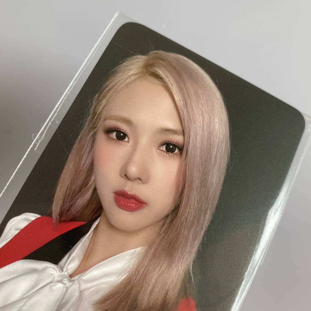 DREAMCATCHER 'SUMMER HOLIDAY' KTOWN4U LIMITED EDITION PHOTOCARD